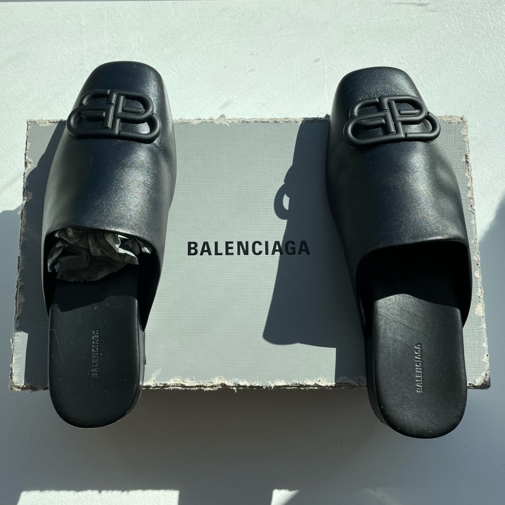 COPY - COPY - Balenciaga Cosy BB Slide Mule Leather Carrera Black Size 36